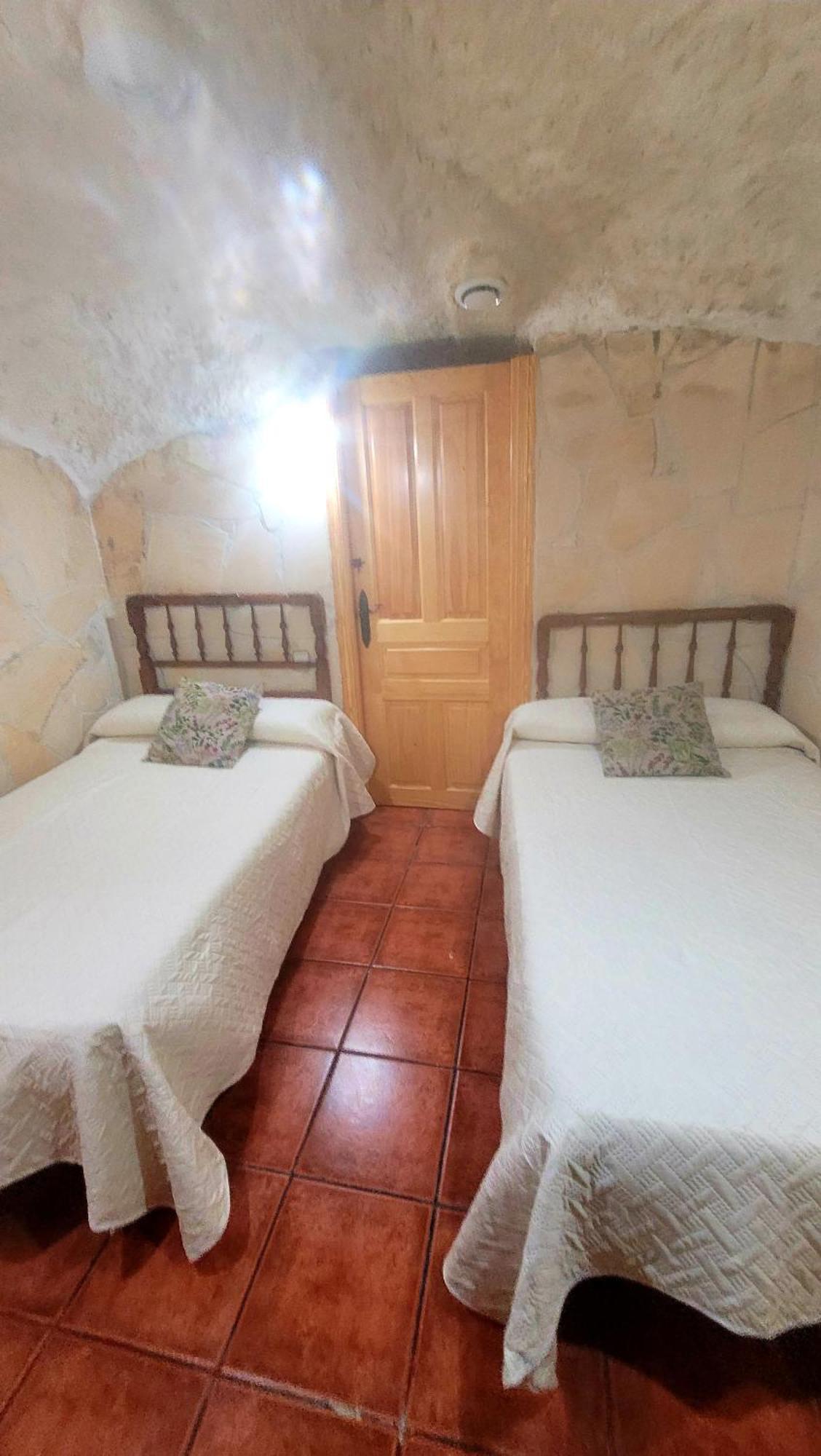 Maribel - Complejo El Tejar - Con Jacuzzi En Alcala Del Jucar Casas del Cerro